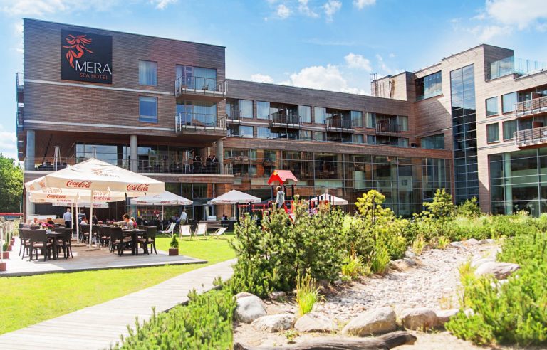 Kompleksowe rozwiązania  gospodarowania wodami opadowymi Strefa wiedzy - Kompleksowe rozwiązania gospodarowania wodami opadowymi Opis projektu zagospodarowania wód opadowych dla Mera Spa Hotel w Sopocie