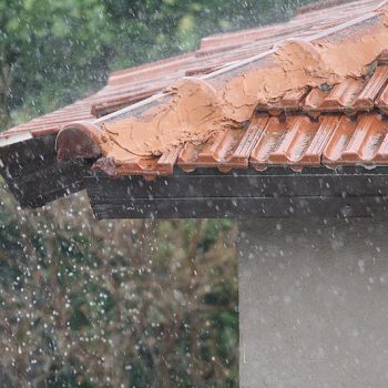 retencja.pl  Blog Jak wybrać właściwy rozmiar zbiornika na wodę deszczową?