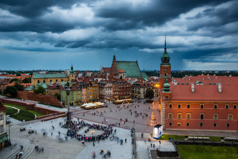 Kompleksowe rozwiązania  gospodarowania wodami opadowymi Strefa wiedzy - Kompleksowe rozwiązania gospodarowania wodami opadowymi Współpraca z największym przedsiębiorstwem wodociągowym w Polsce