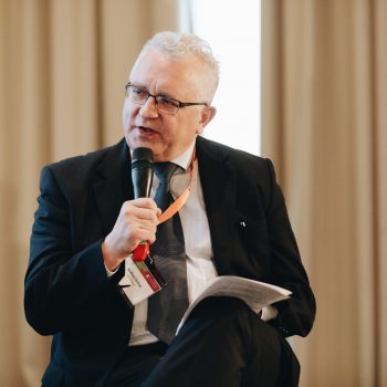 retencja.pl  Zrealizowane projekty Kiedy nas zaleje? „Betonoza” osiedli a zarządzanie wodami opadowymi w projektach deweloperskich jako jeden z kluczowych elementów kosztowych i funkcjonalnych.