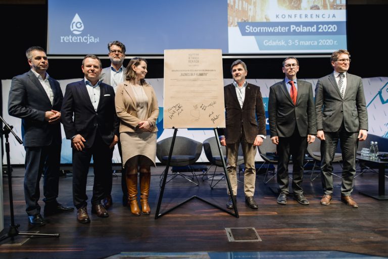 Kompleksowe rozwiązania  gospodarowania wodami opadowymi   Blog Debata „Biznes dla Klimatu” – co przedsiębiorstwa robią i będą robić dla klimatu?