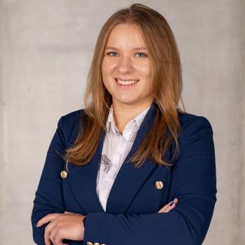 Kompleksowe rozwiązania  gospodarowania wodami opadowymi   Nasi eksperci Beata Ciszewska