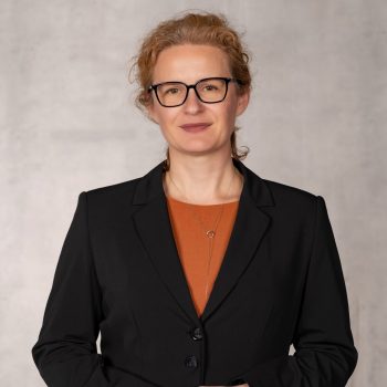 Kompleksowe rozwiązania  gospodarowania wodami opadowymi   Nasi eksperci Renata Woźniak-Vecchie